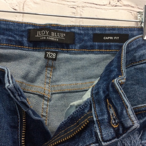 Judy Blue Women's Ankle & Cropped Jeans - Distressed Blue - Picture 2 of 7